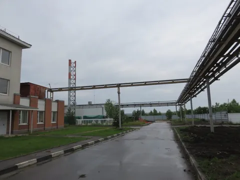 Эстакады трубопроводов химпредприятия — фото объекта